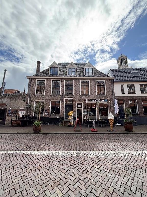 show all photos of Jufferenwal