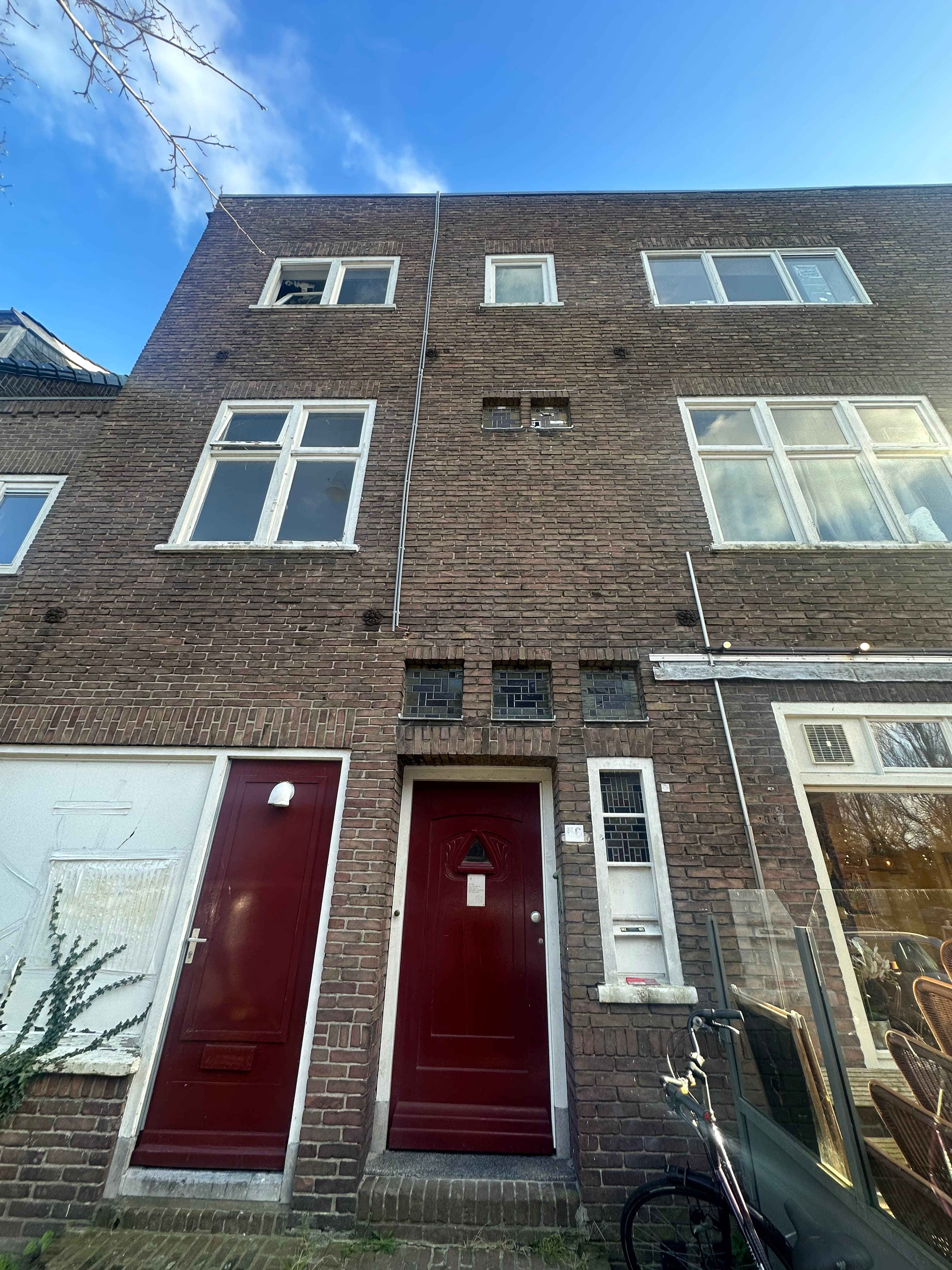 show all photos of Ernst Casimirlaan