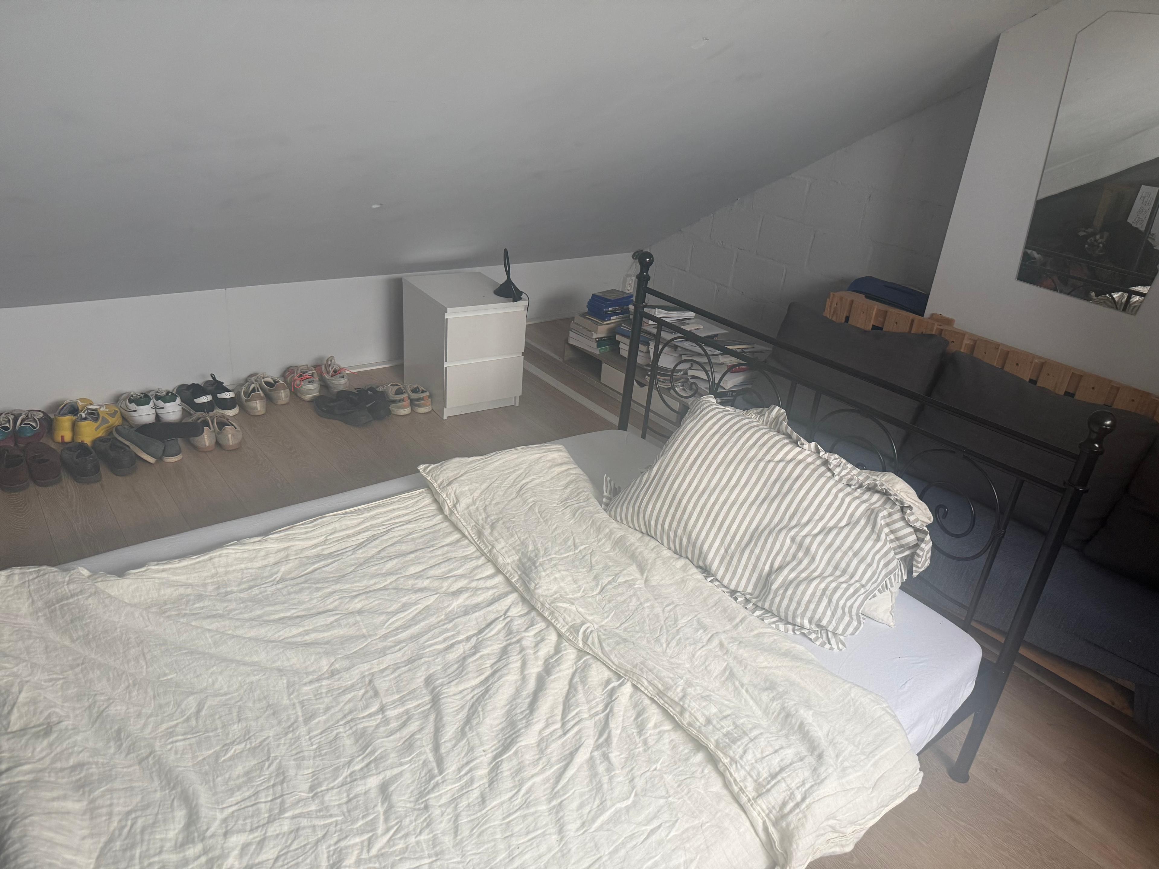 show all photos of Nijverheidsweg