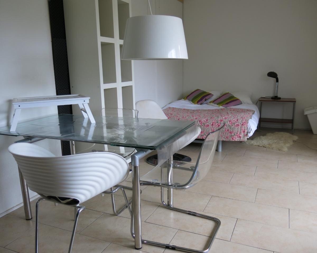 show all photos of Stuurhut