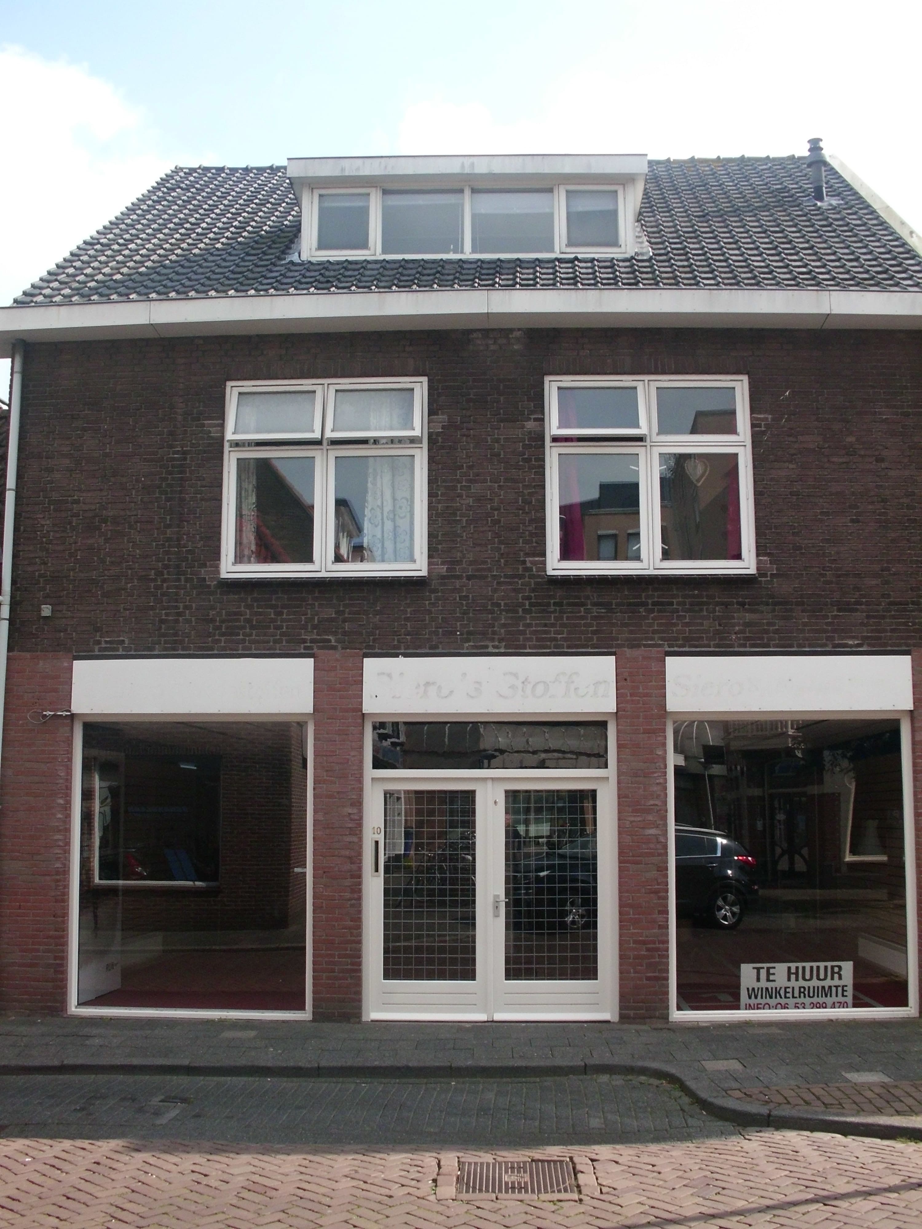 show all photos of Diezerplein