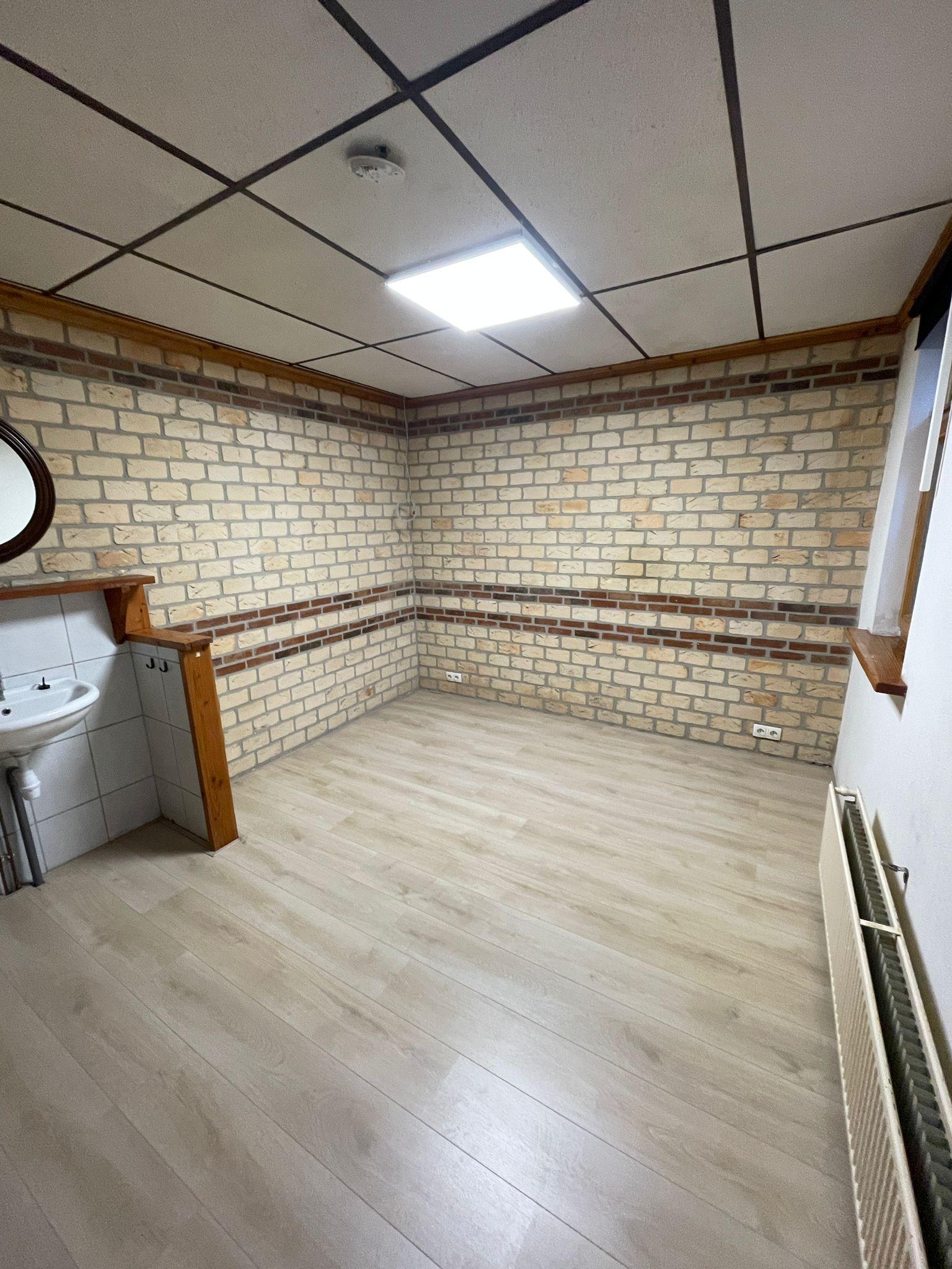 show all photos of Rijksweg