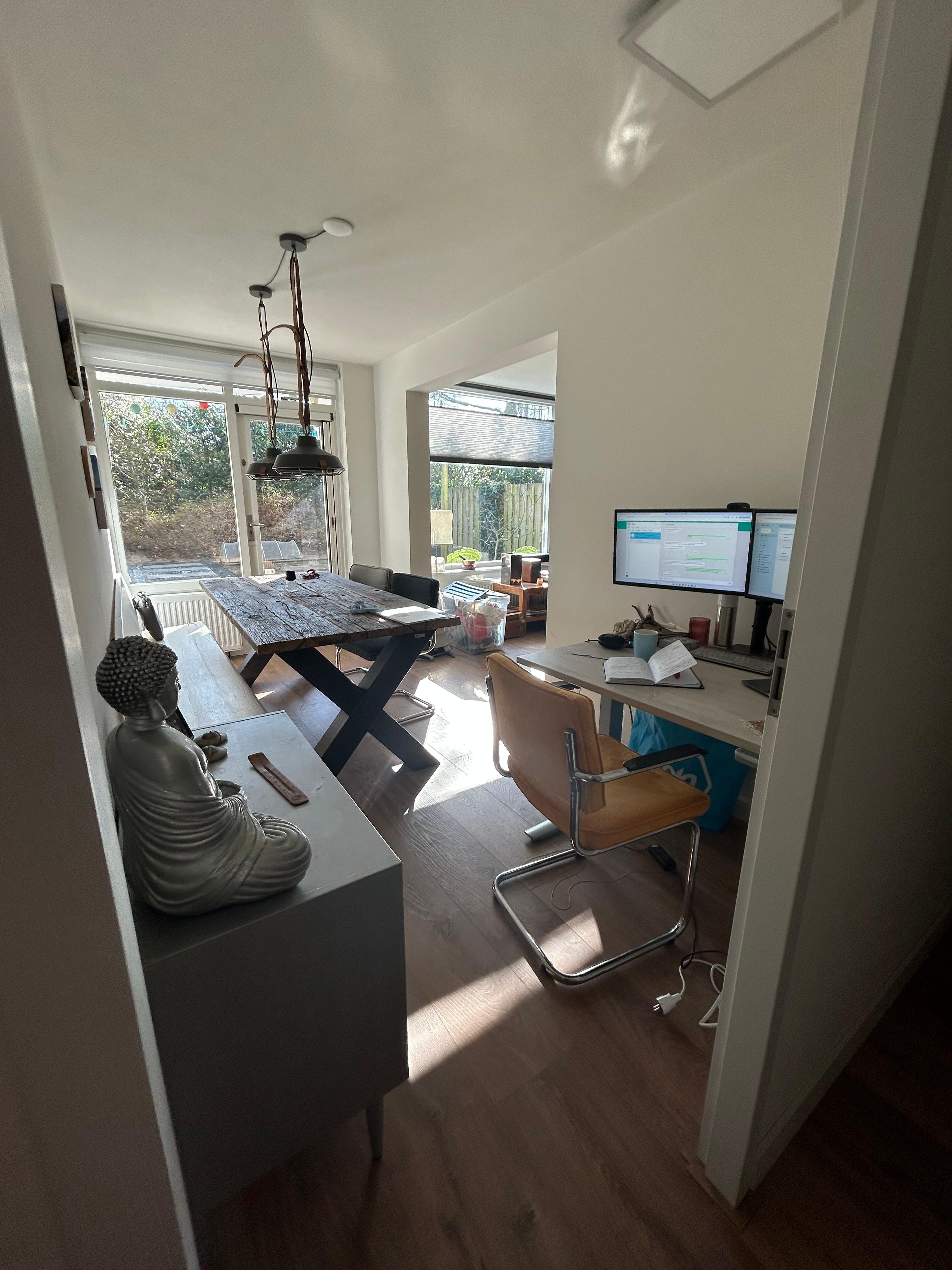 show all photos of Curiestraat