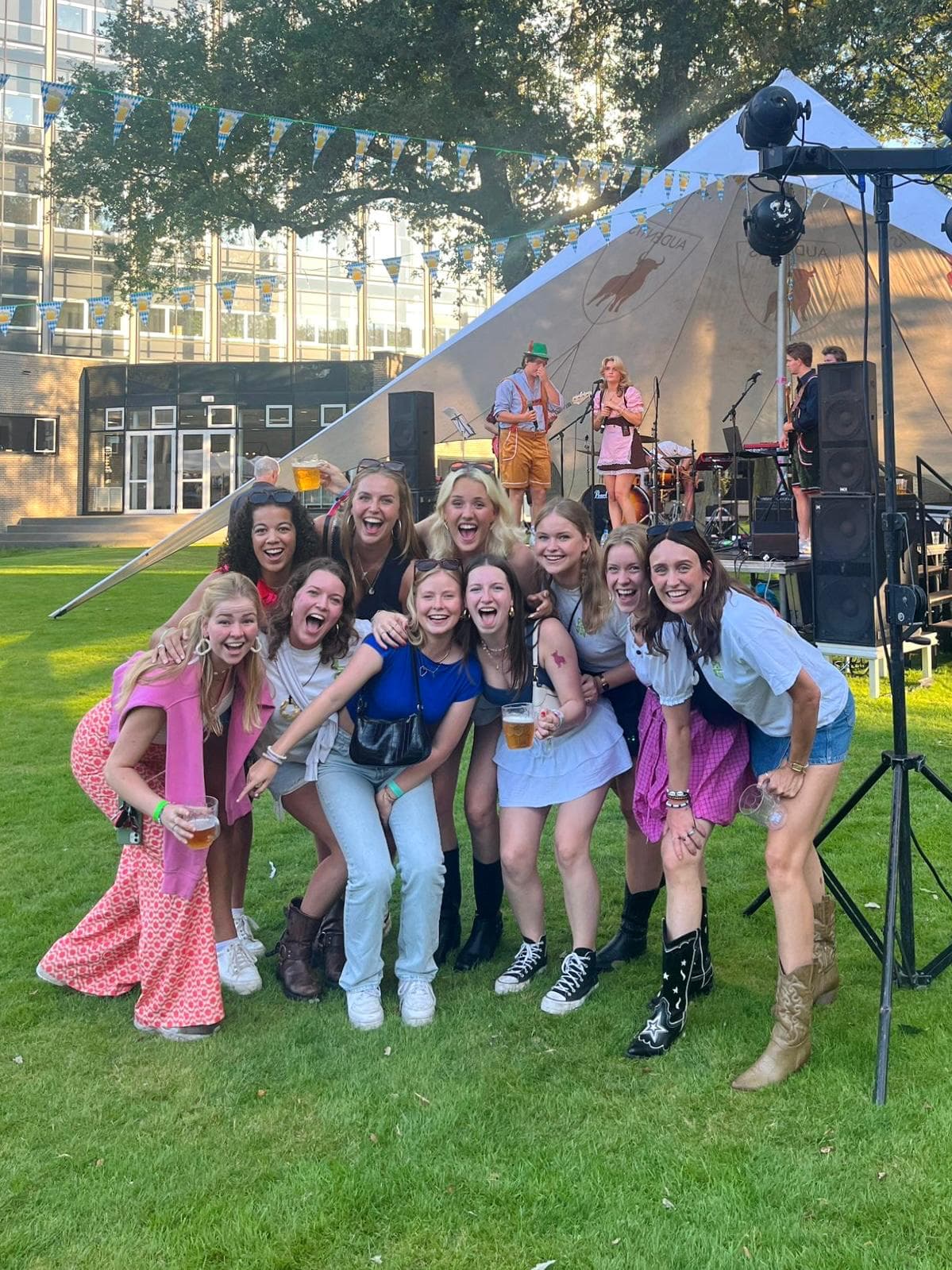 show all photos of Deurningerstraat