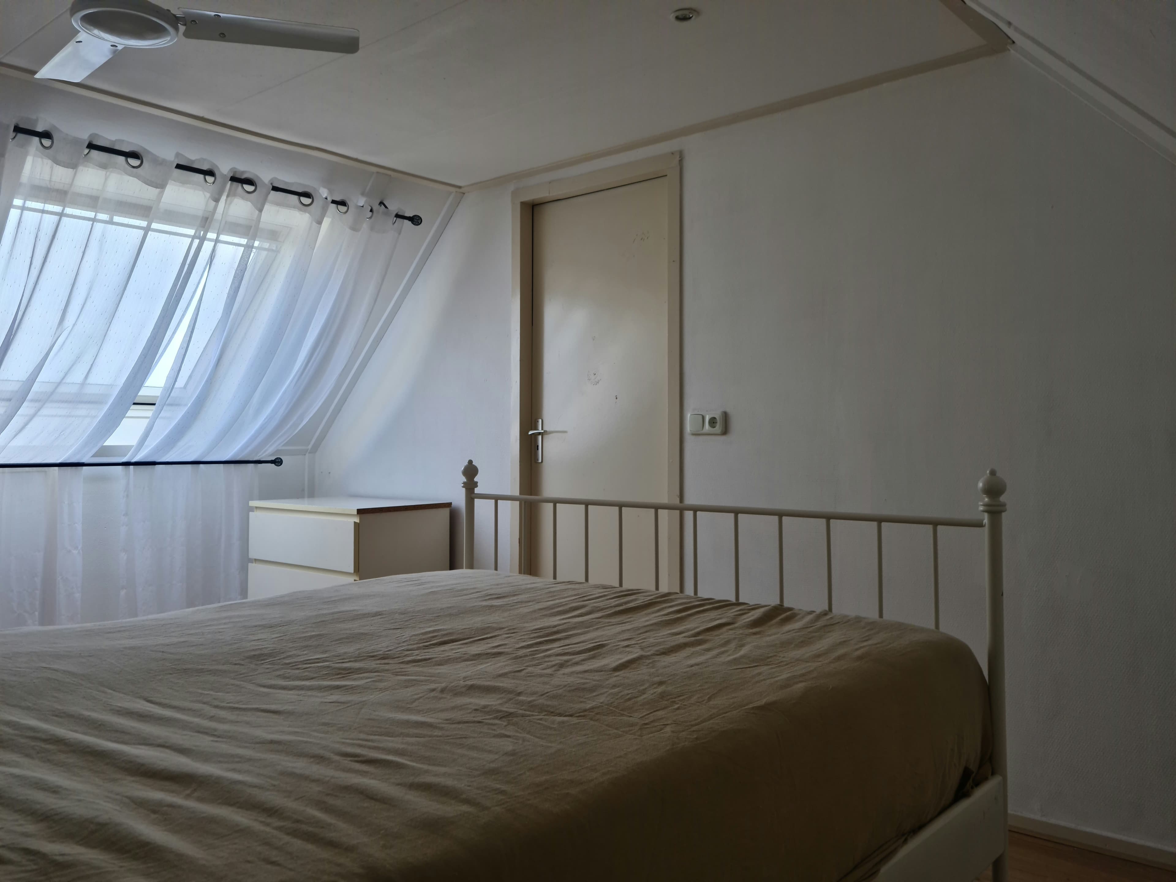 show all photos of Mondriaanlaan