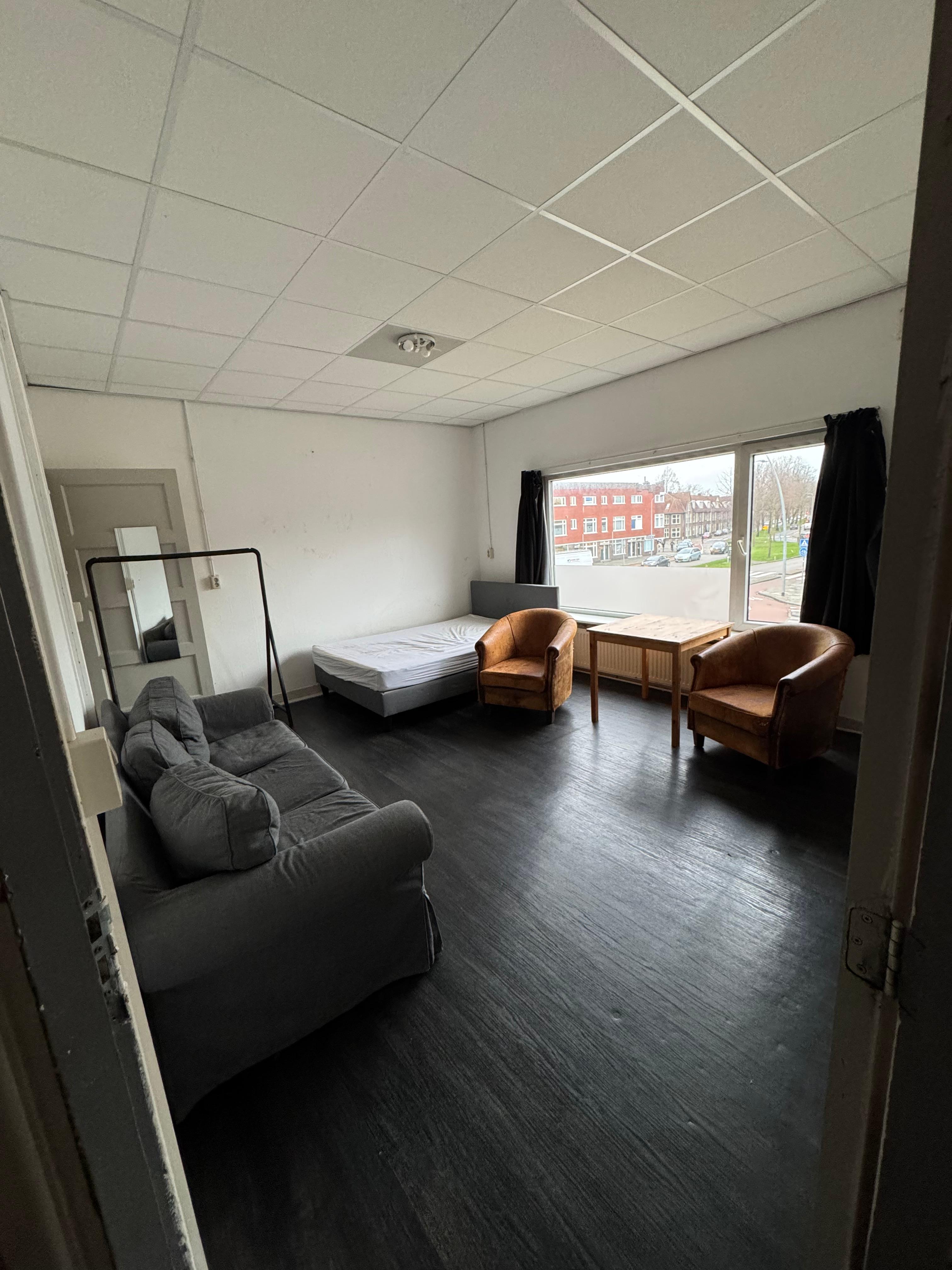 show all photos of Korreweg