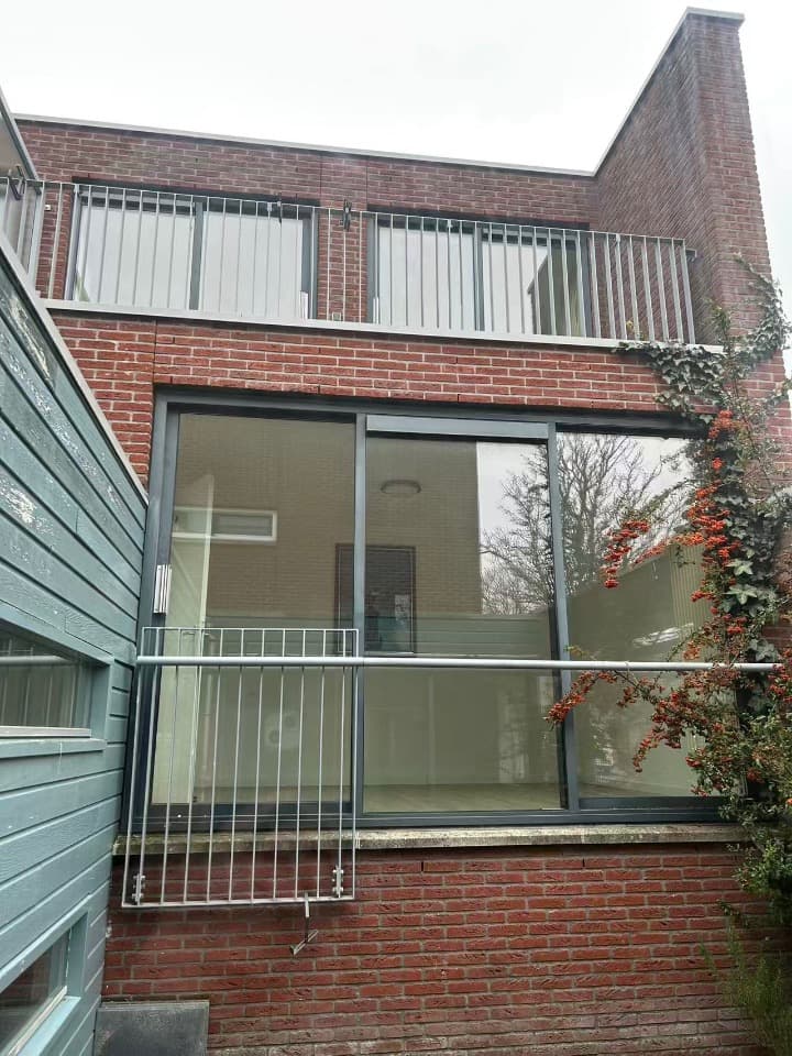 show all photos of Singerstraat