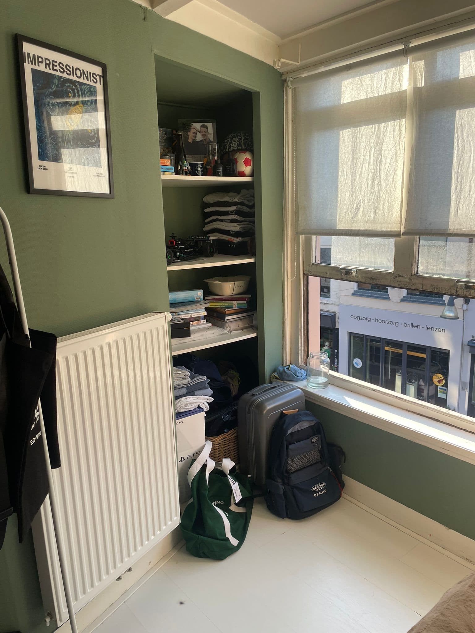 show all photos of Naauw