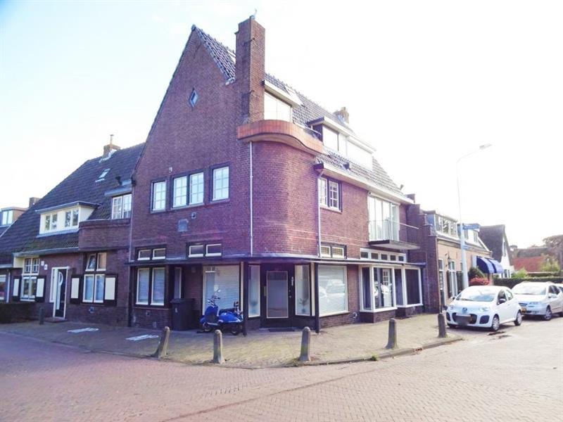 show all photos of Zevenend