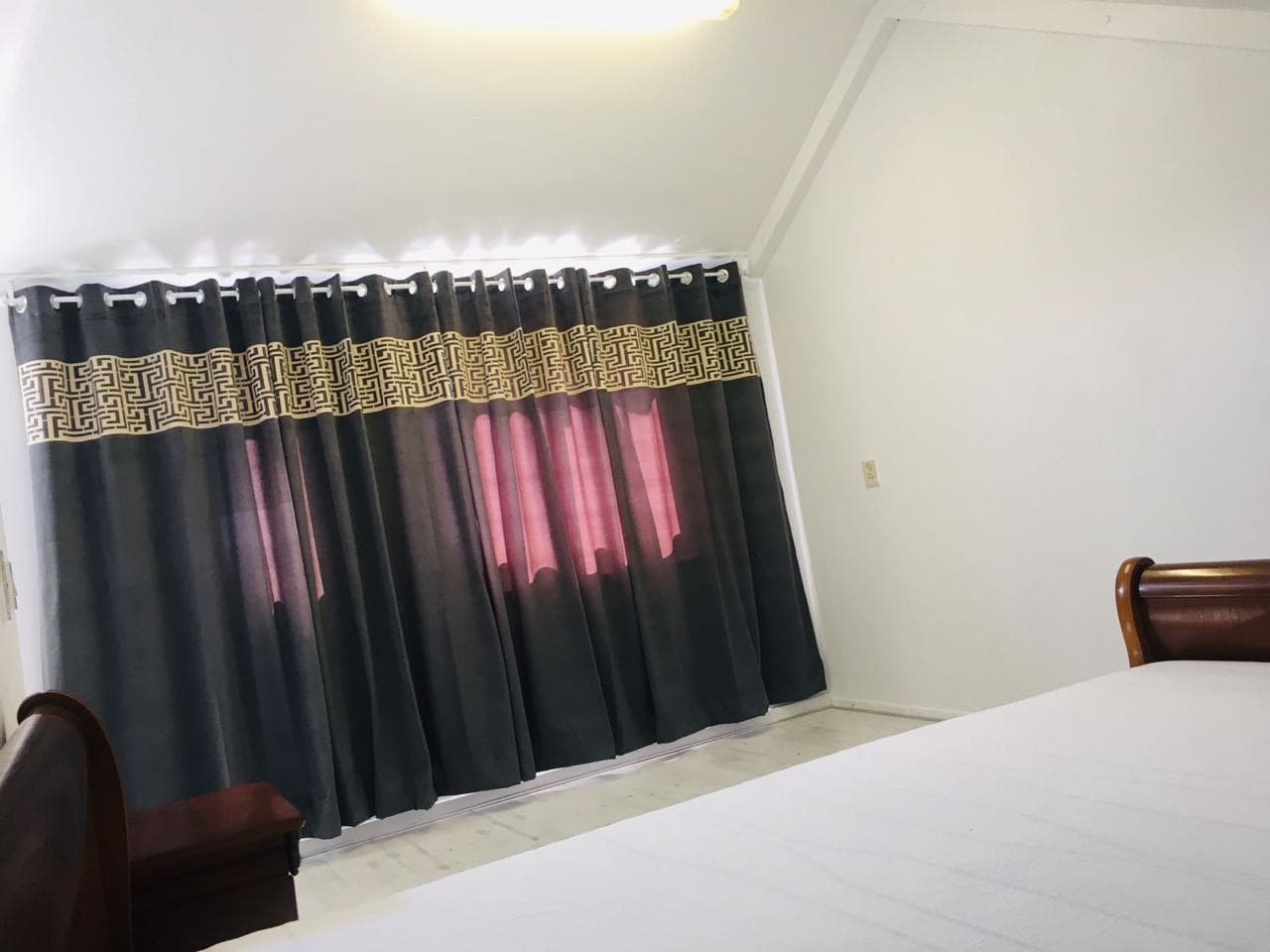 show all photos of Poonstraat