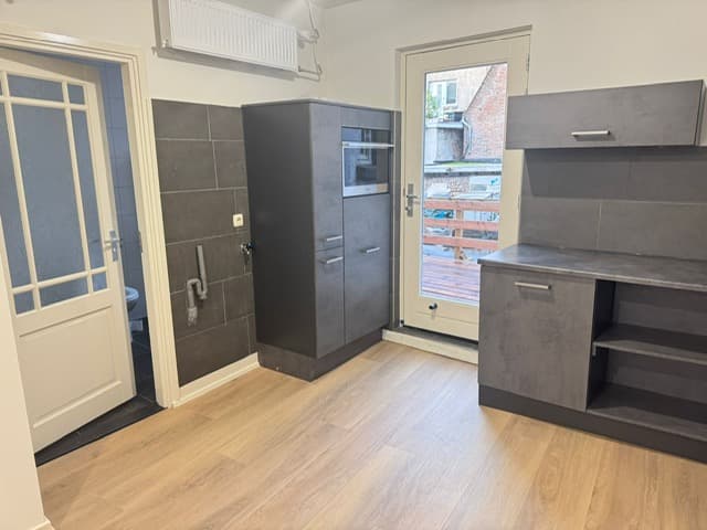 show all photos of Karrenstraat