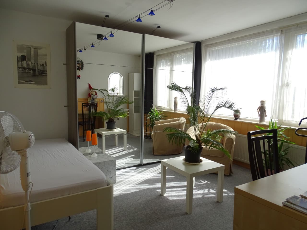 show all photos of Hendrik Veenemanstraat