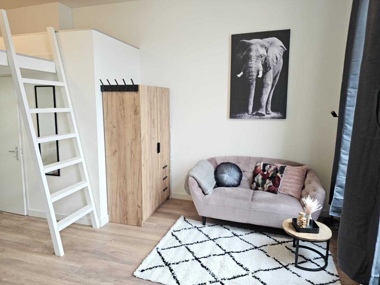 show all photos of Kanaalstraat