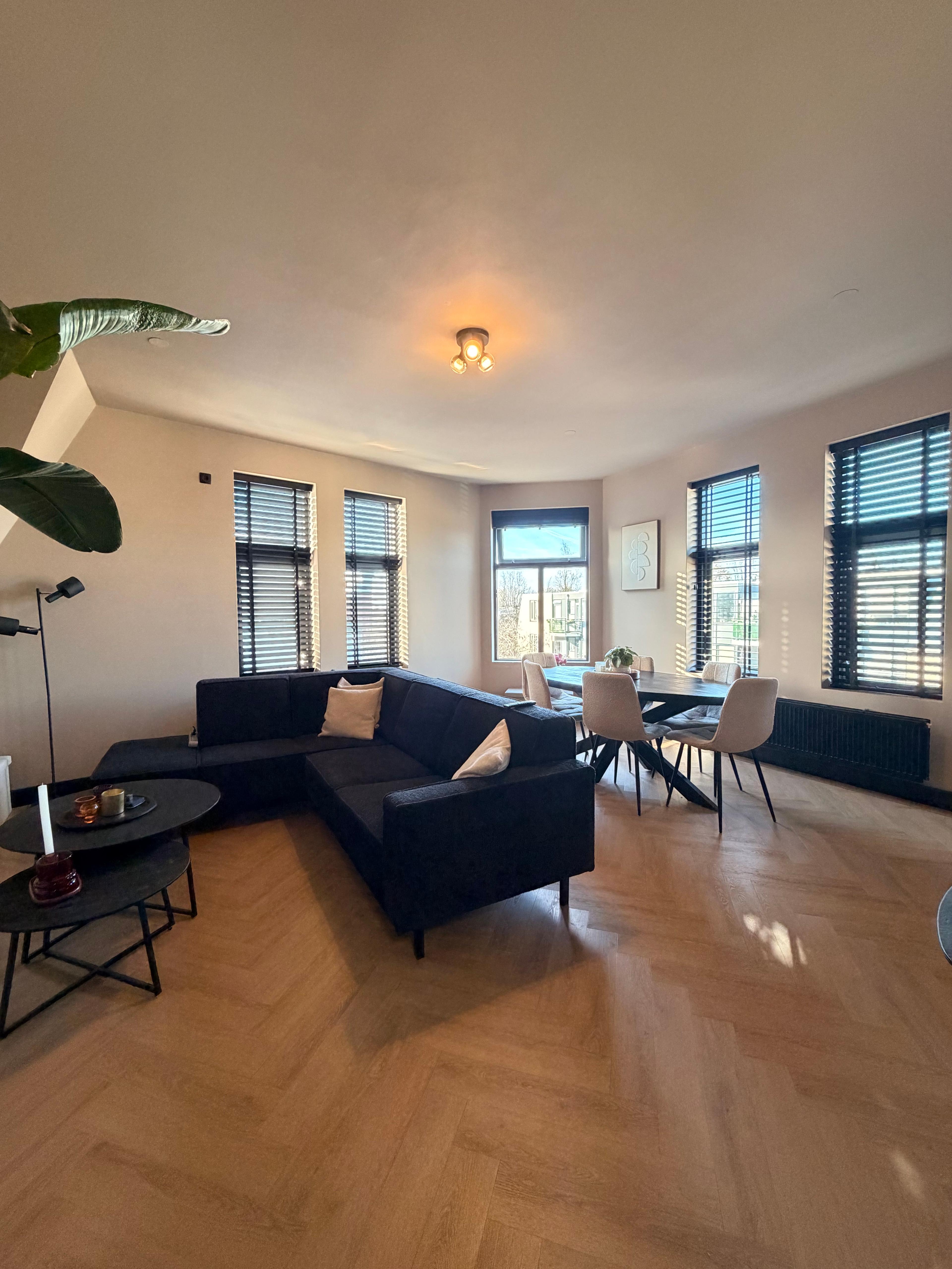 show all photos of Athlonestraat