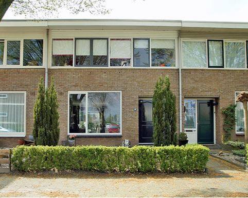 show all photos of Loevesteinstraat