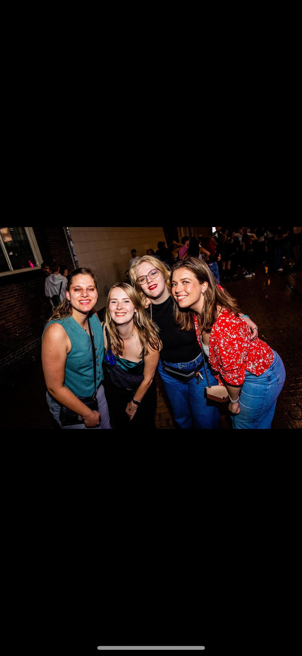 show all photos of Jadestraat