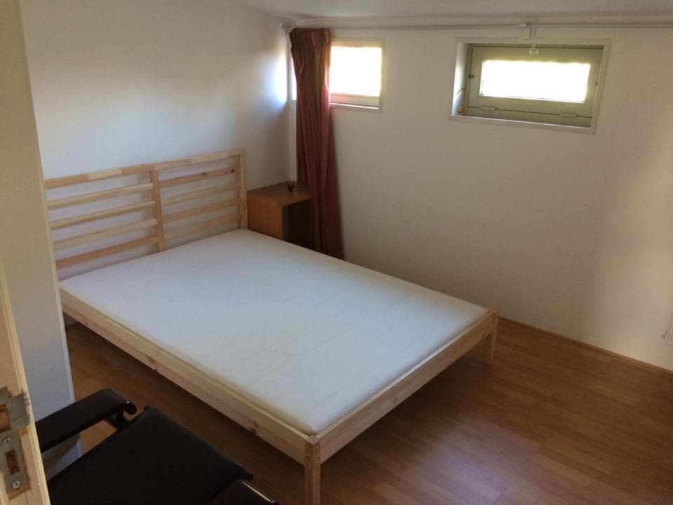 show all photos of Leenhofstraat