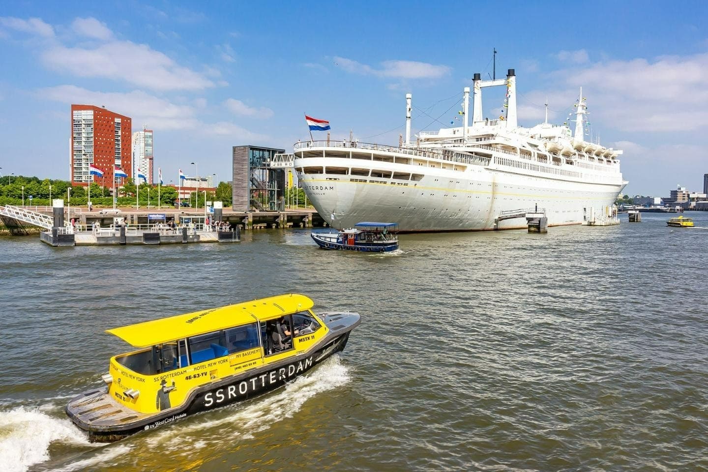 show all photos of Tolhuislaan