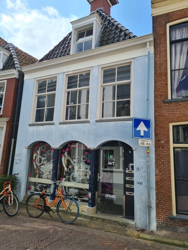 show all photos of Kleine Hoogstraat