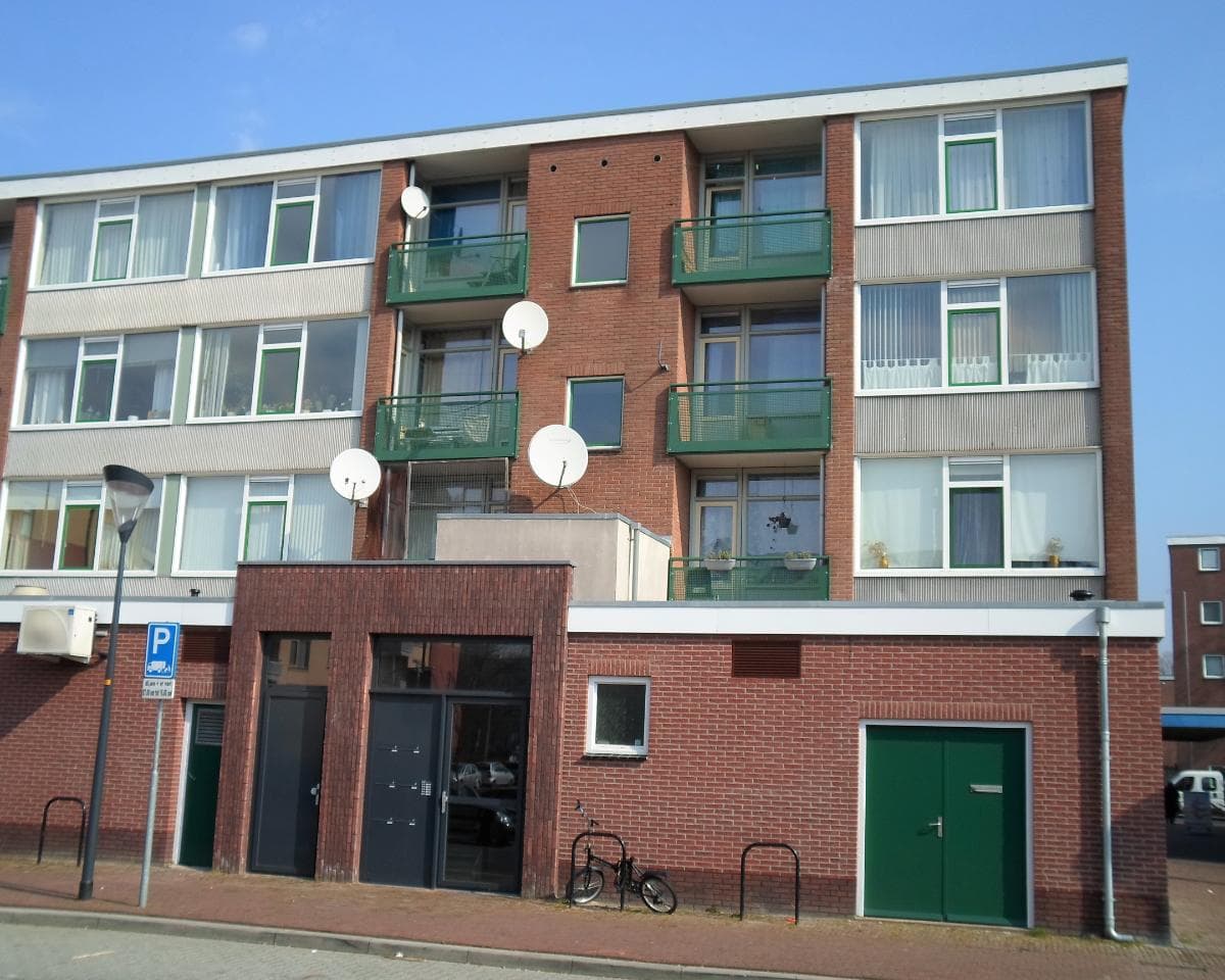 show all photos of Roerstraat