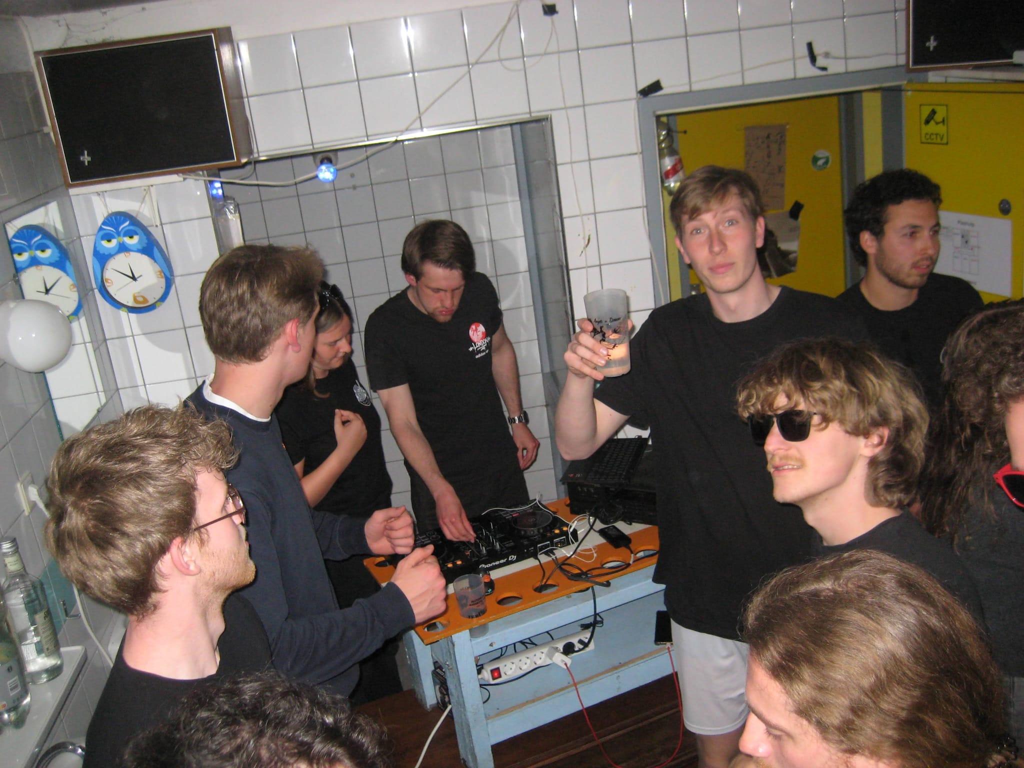 show all photos of Campuslaan