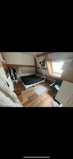 show all photos of Nicolaas Barnhoornweg