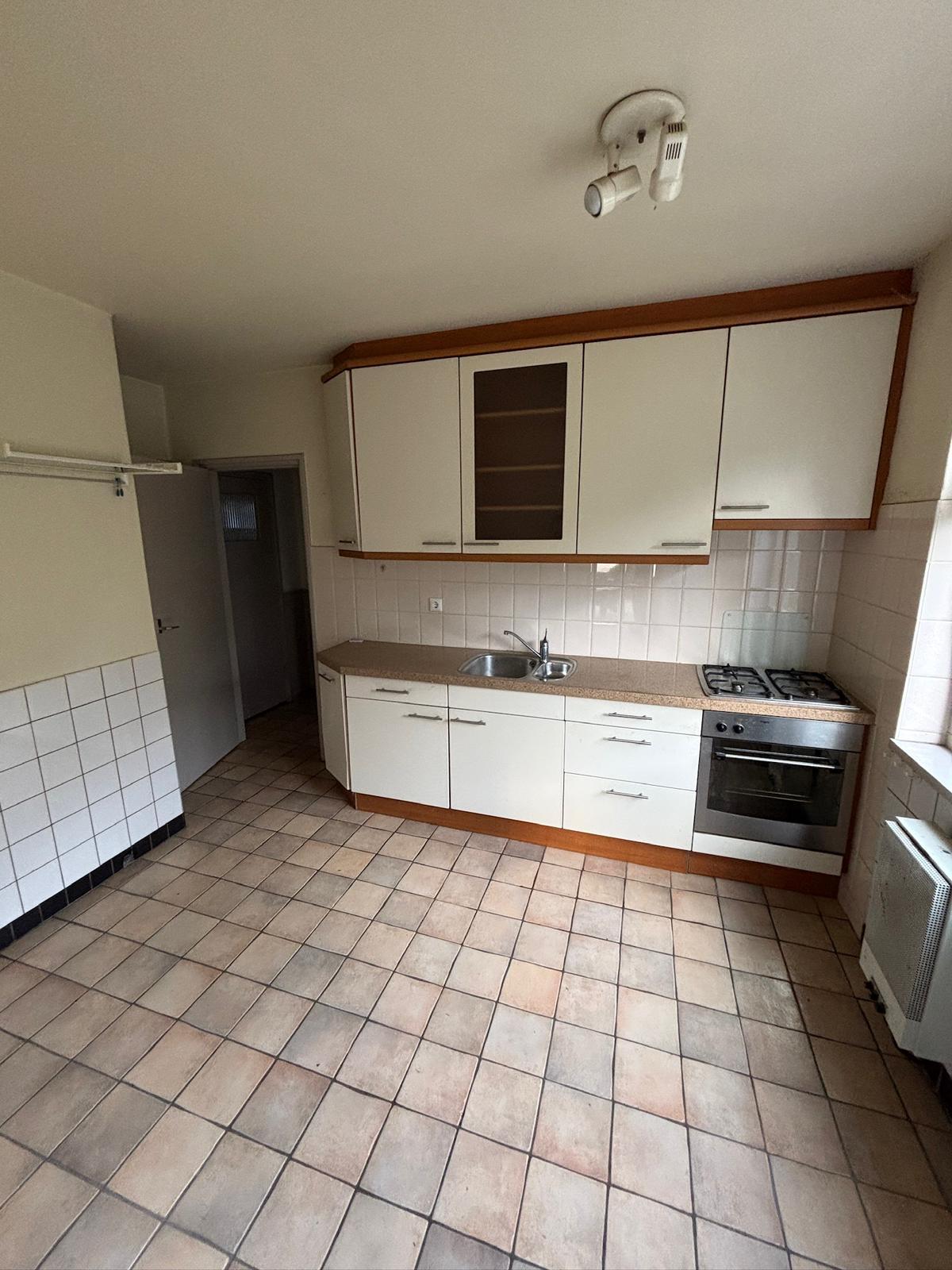 show all photos of Veldbeemd