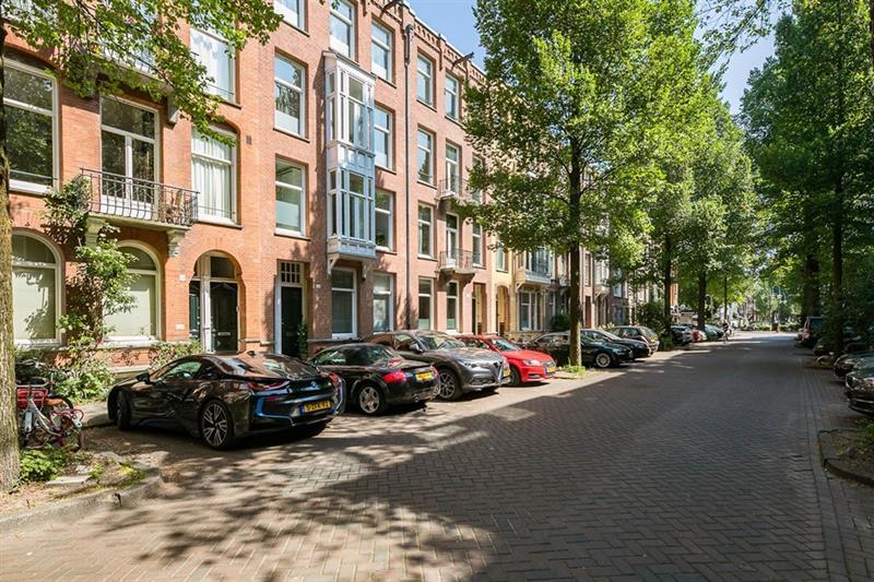 show all photos of Johannes Verhulststraat