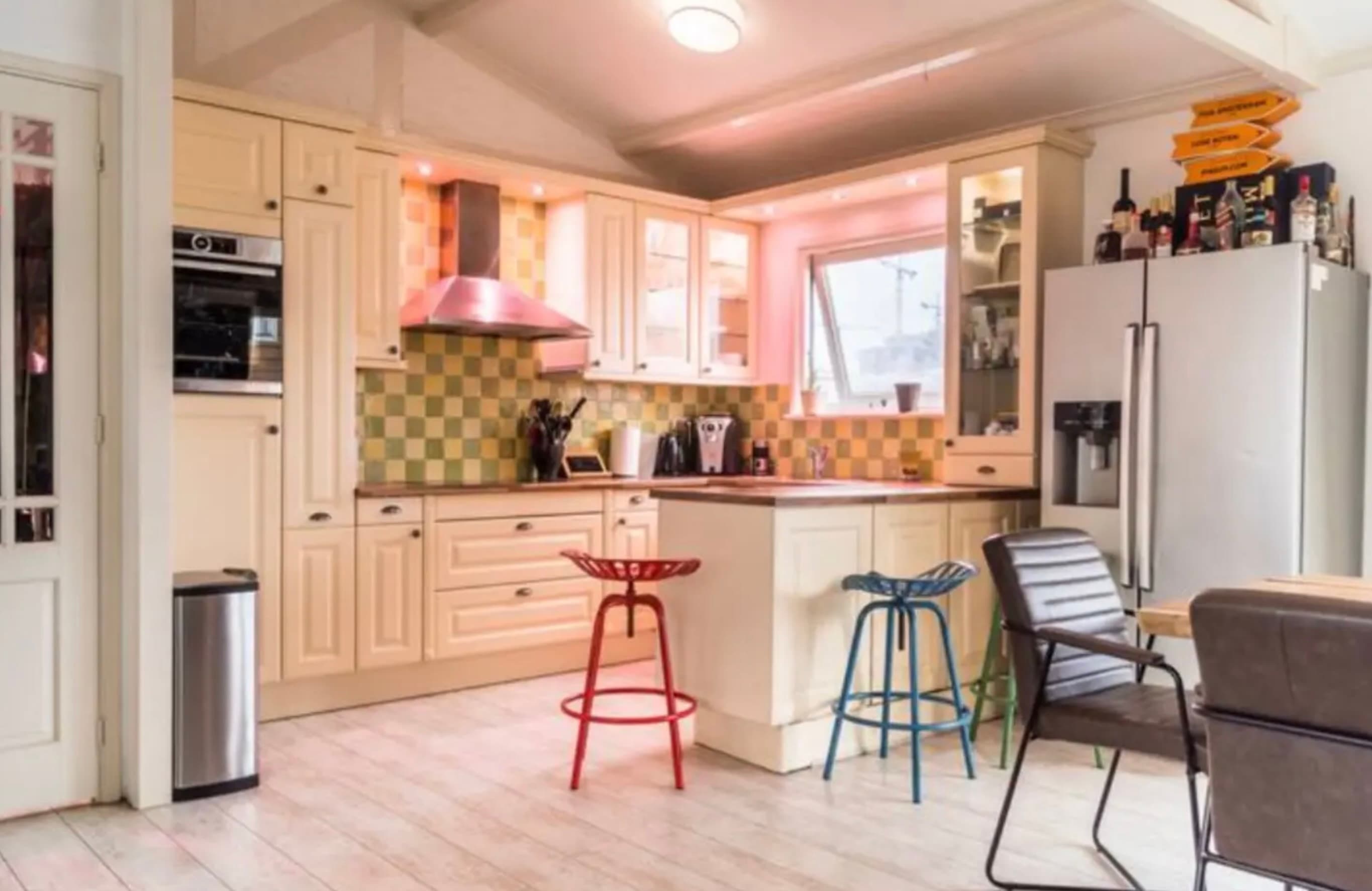 show all photos of Buiksloterdijk