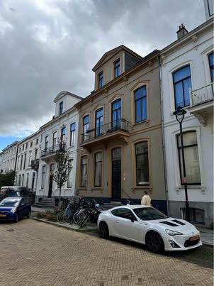 show all photos of Parkstraat