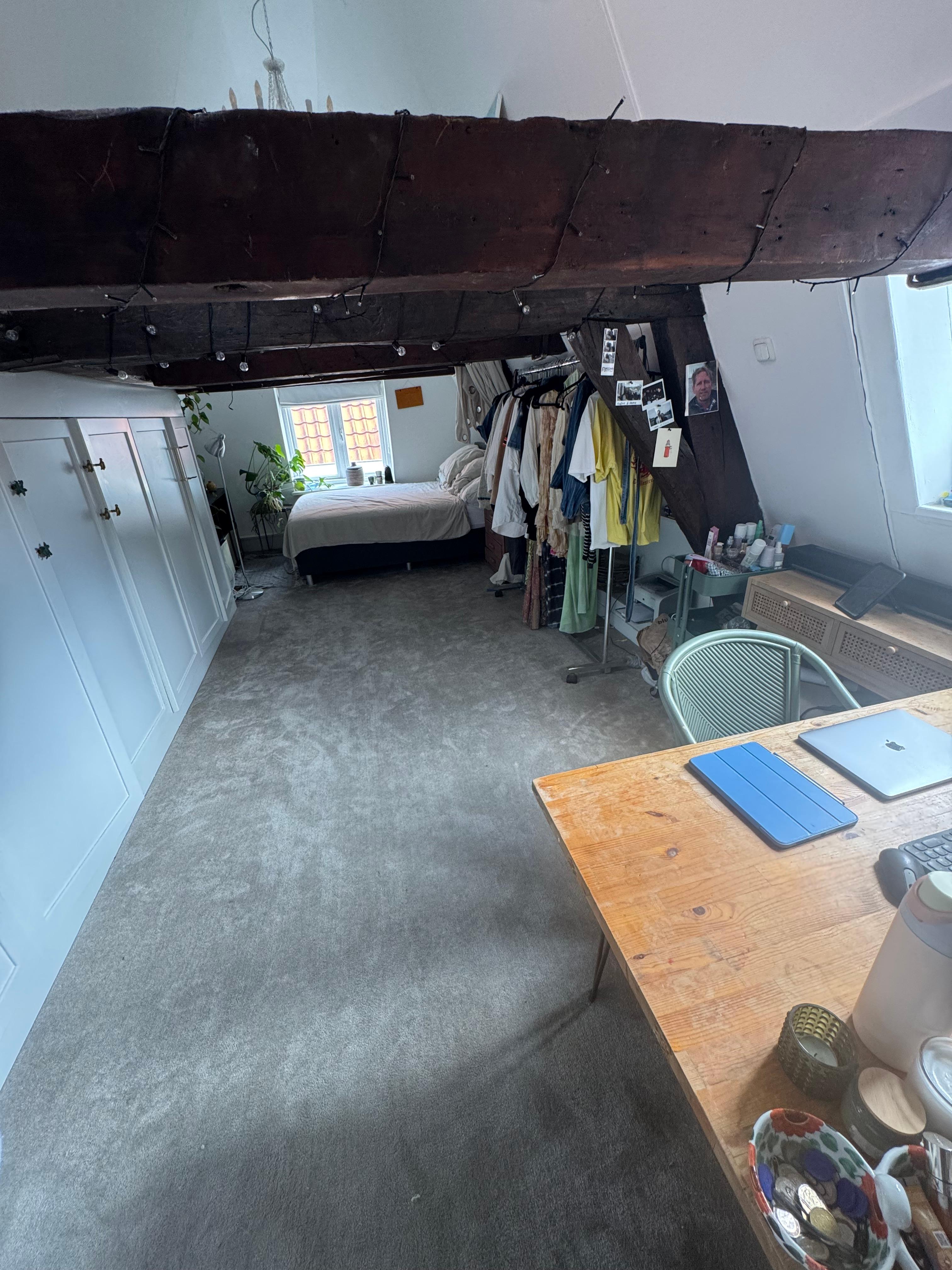 show all photos of Warmoesstraat