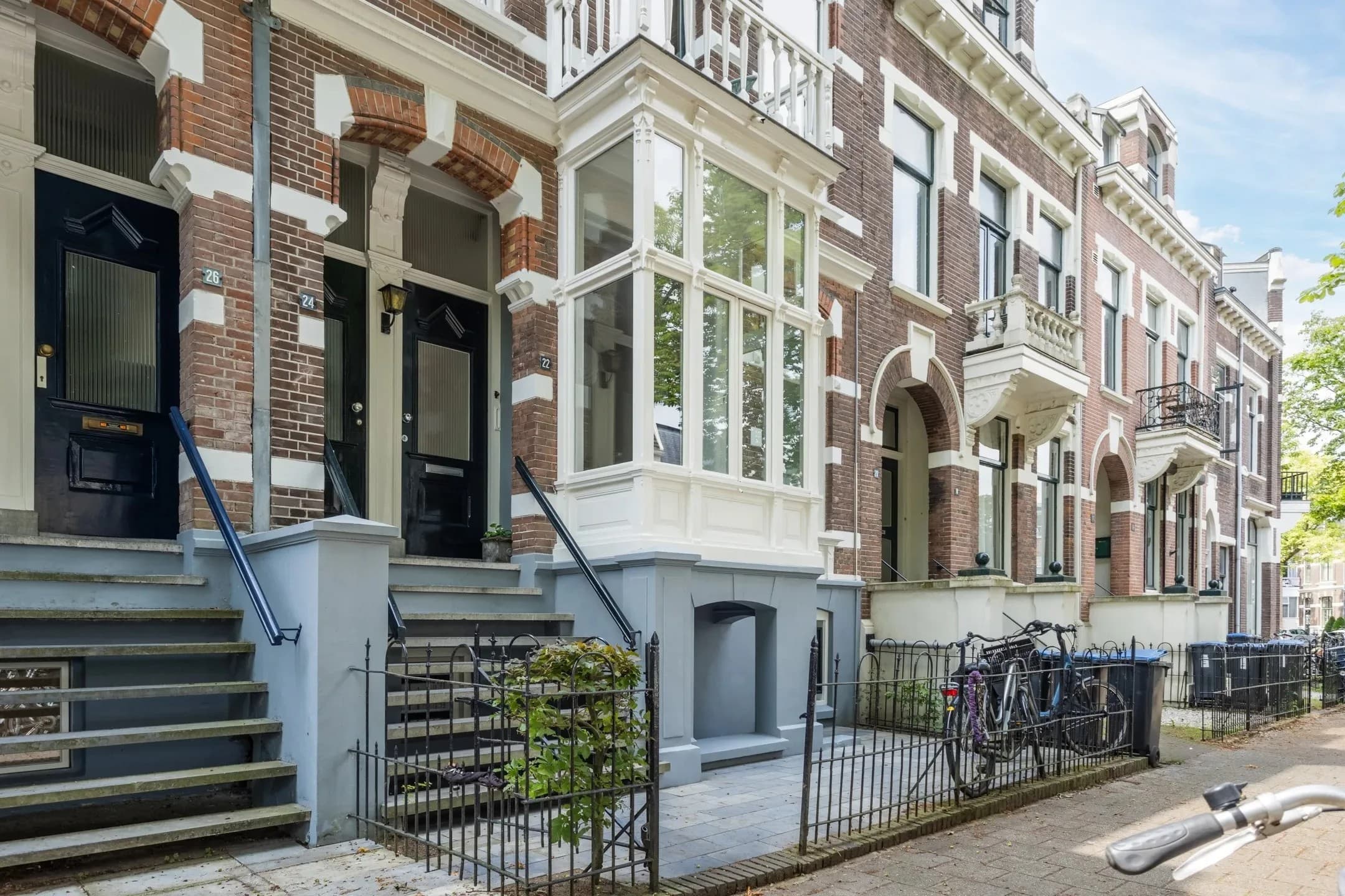 show all photos of van Slichtenhorststraat