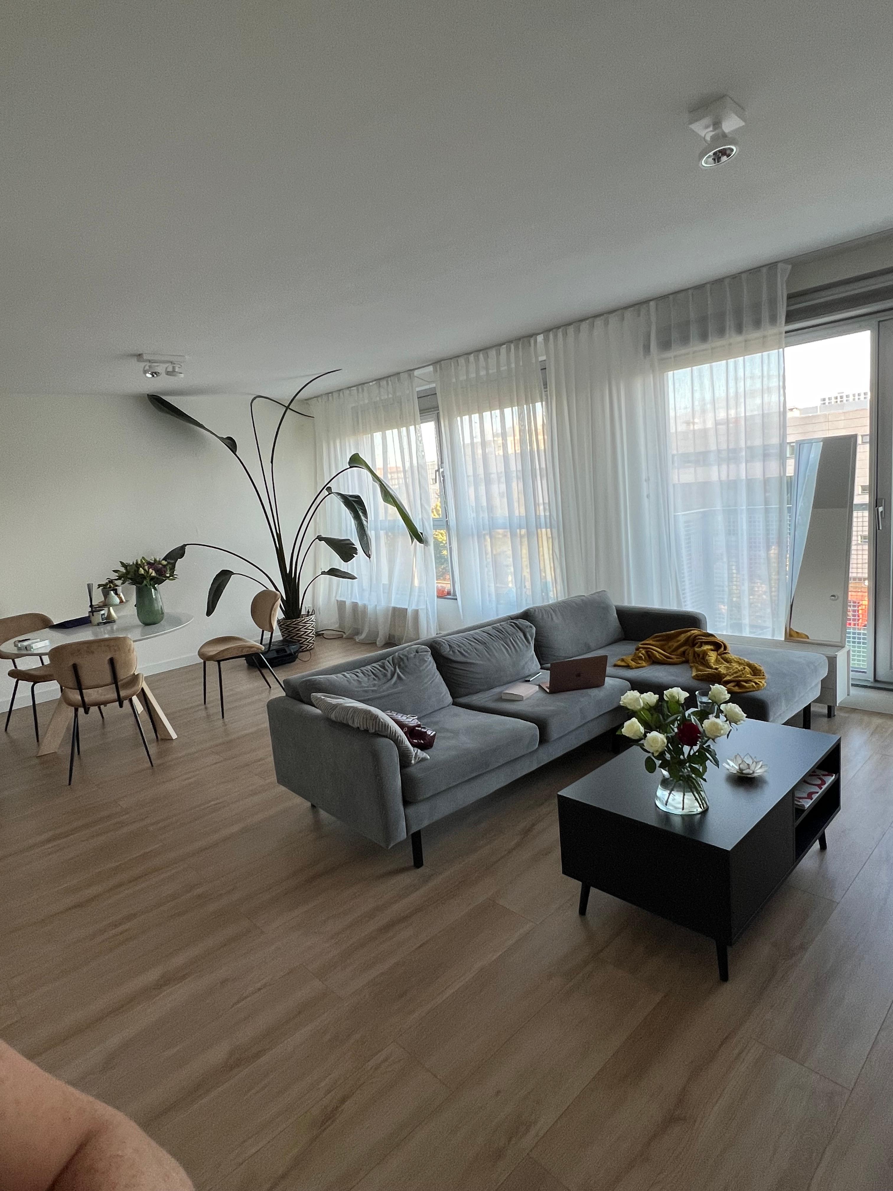 show all photos of Anna Blamansingel