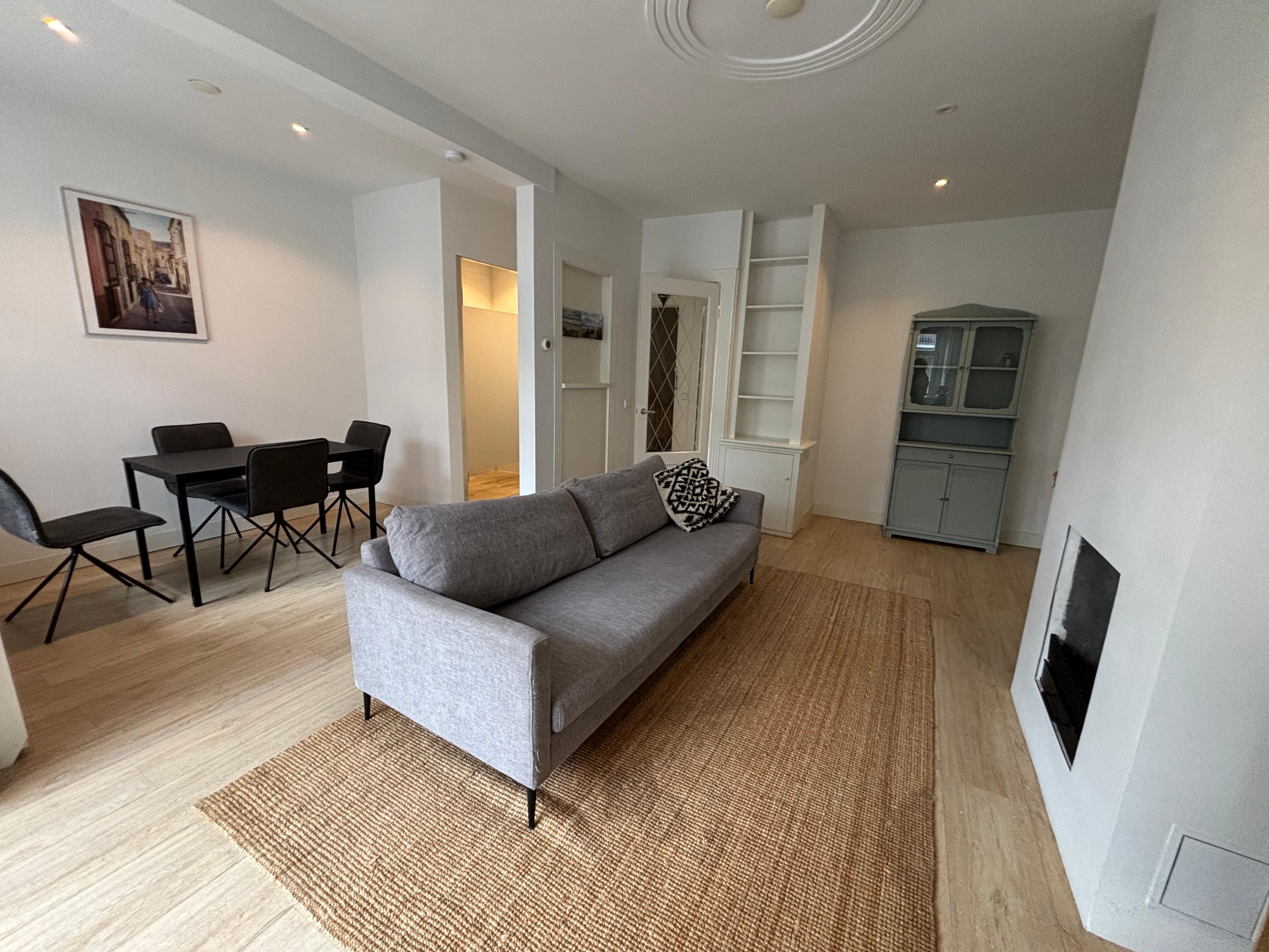 show all photos of Madurastraat