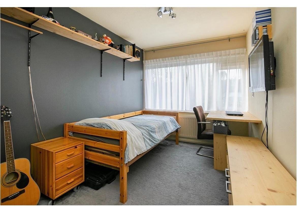 show all photos of Nynke van Hichtumwei