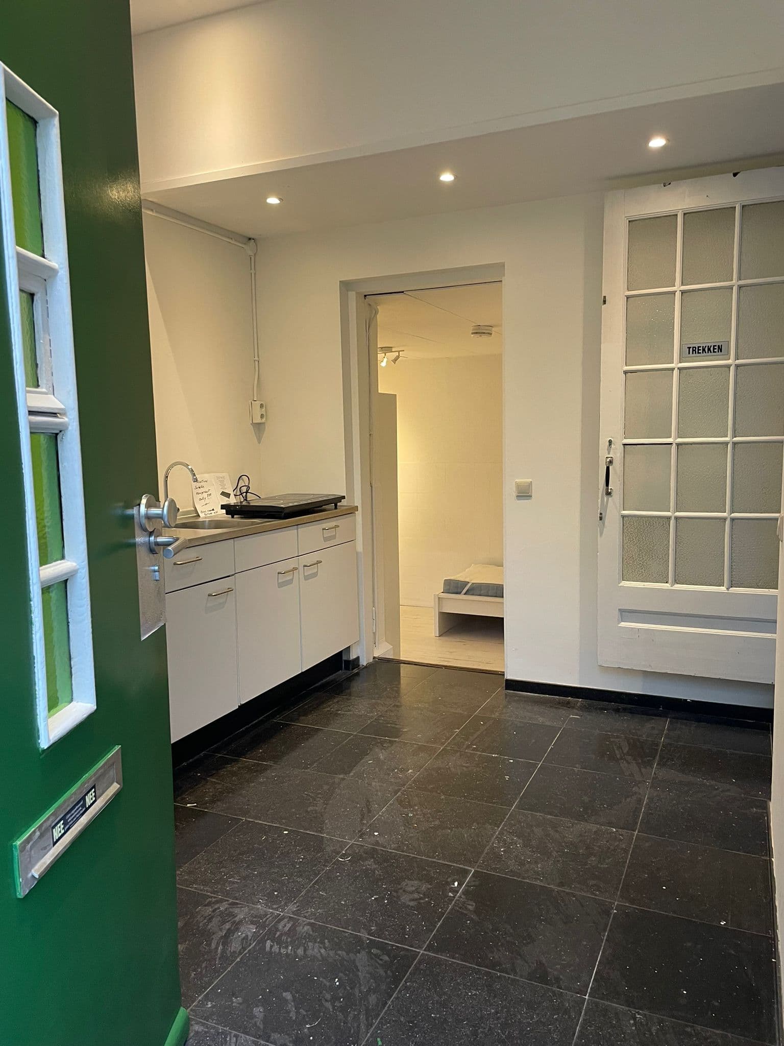 show all photos of Latourlaan