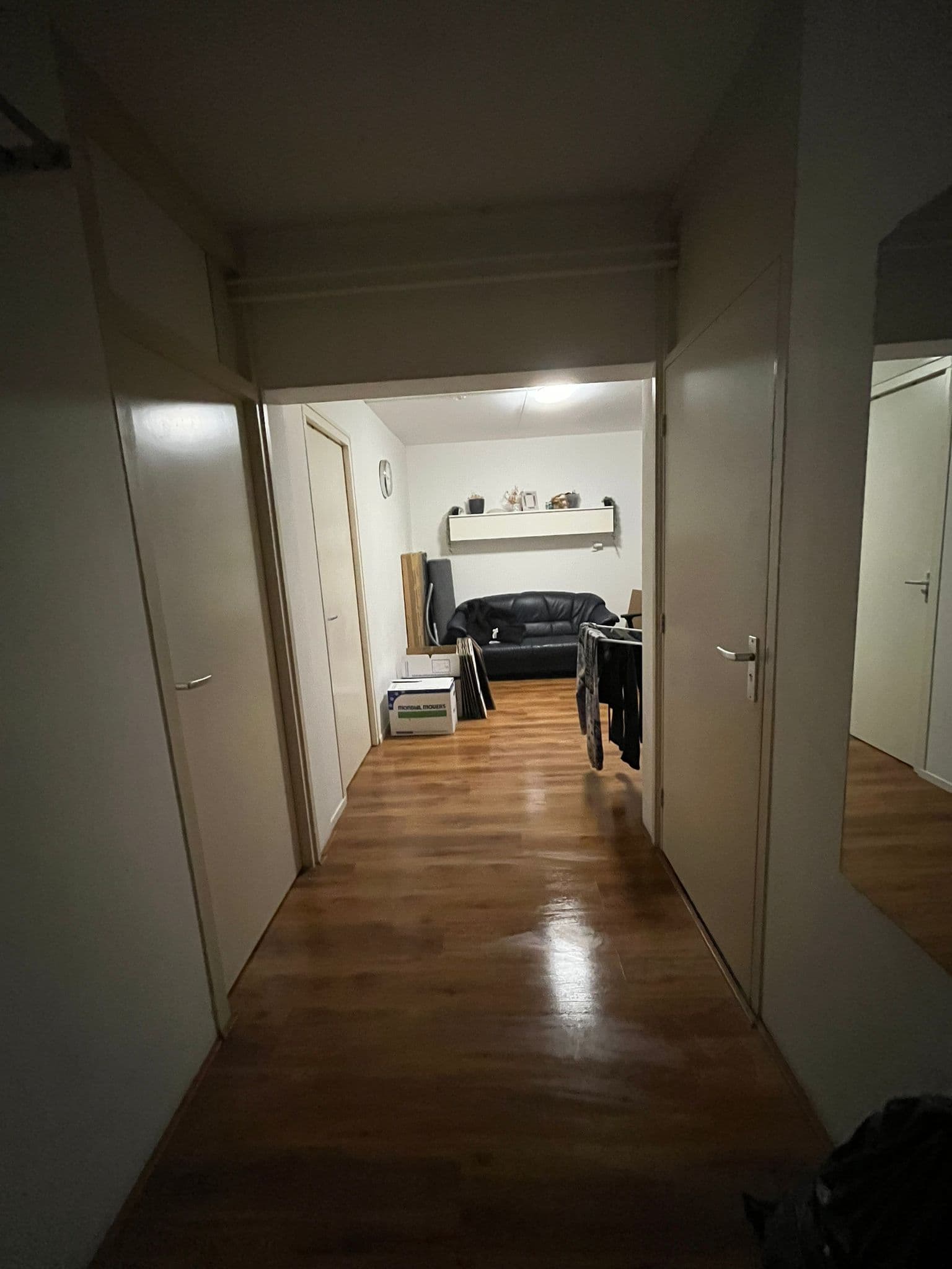 show all photos of Houdringe