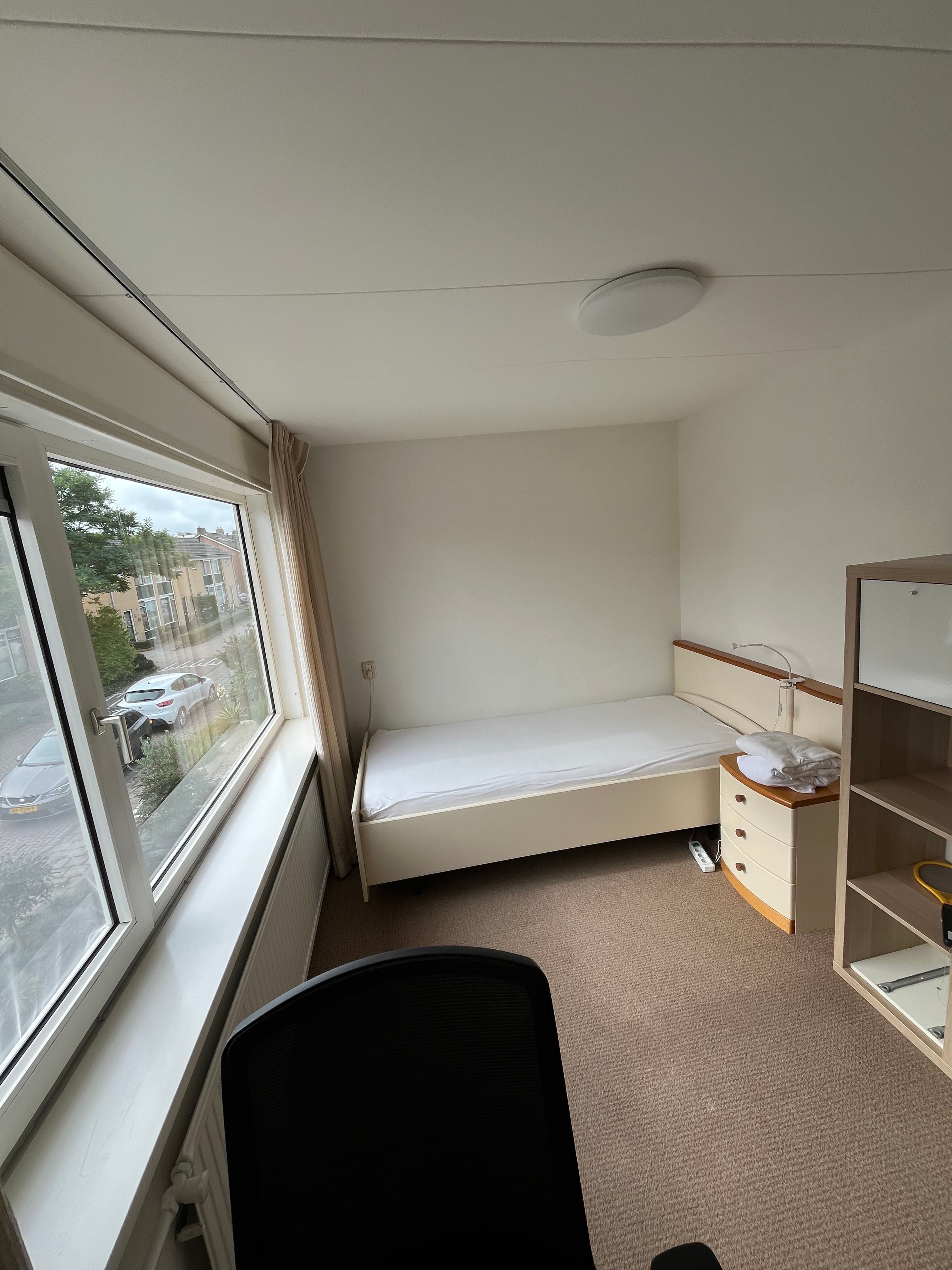 show all photos of Acacialaan