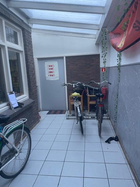 show all photos of Ambyerstraat Zuid