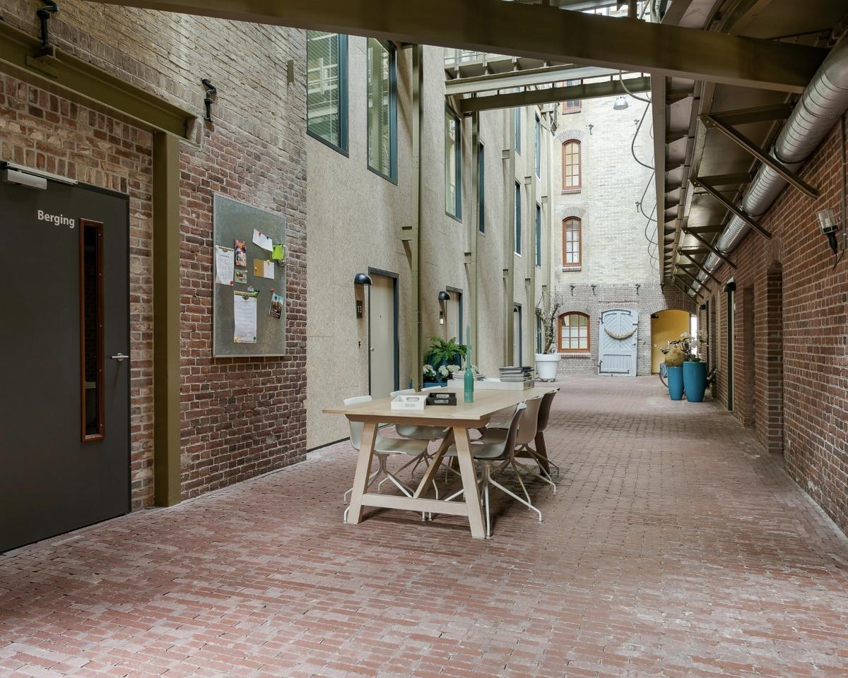 show all photos of Romkeslaan