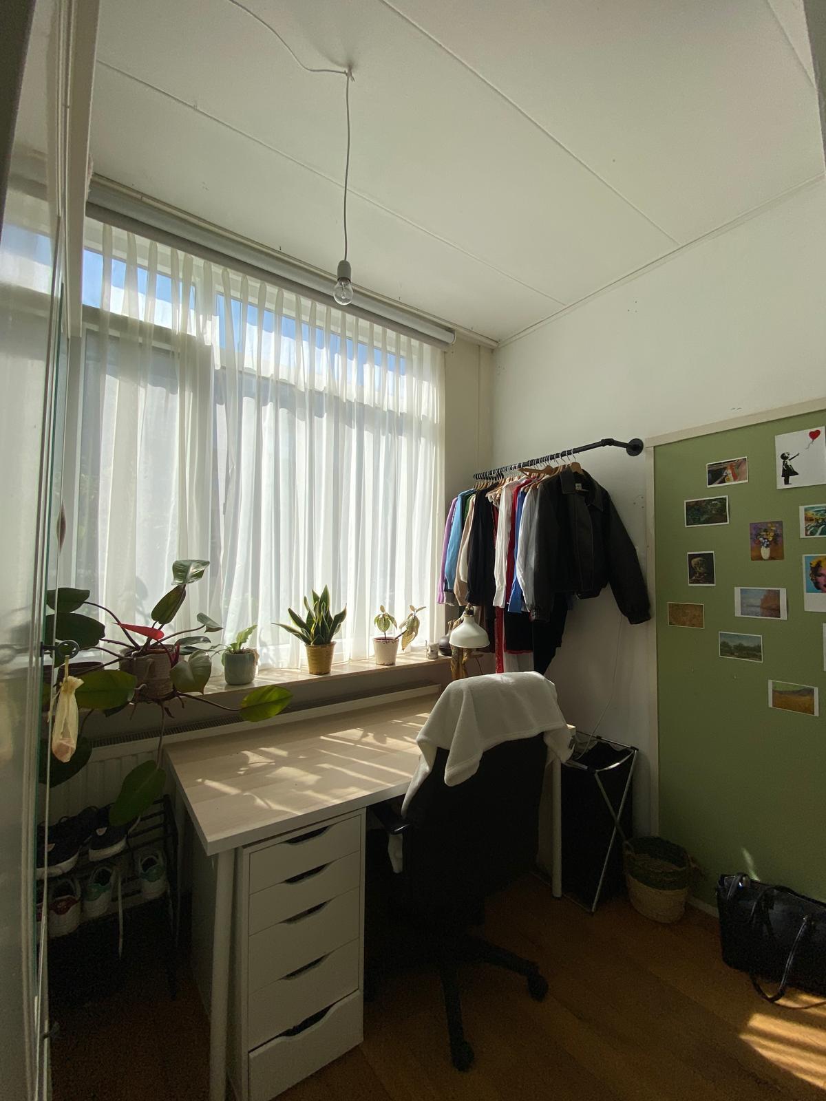 show all photos of Oostblok