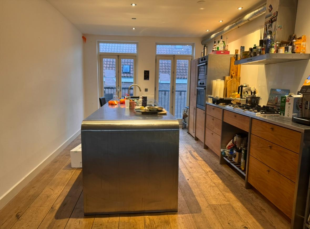 show all photos of Marnixkade