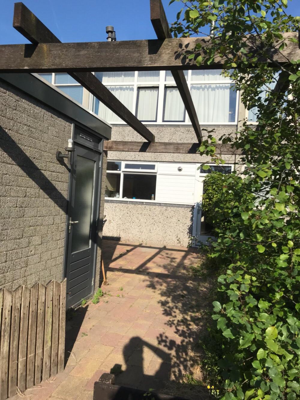 show all photos of Kamgras