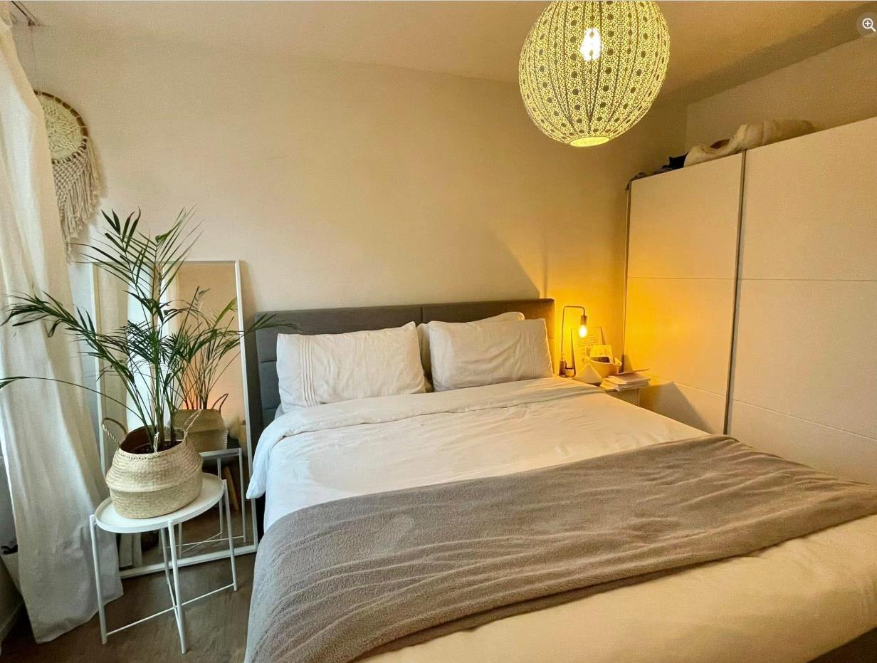 show all photos of Amstelboulevard