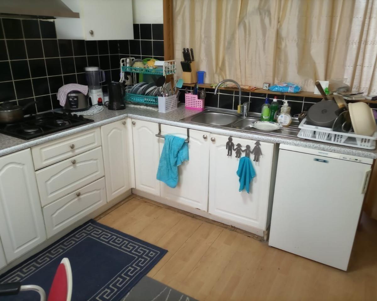 show all photos of Jan ten Brinkstraat