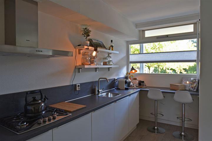 show all photos of Gantel