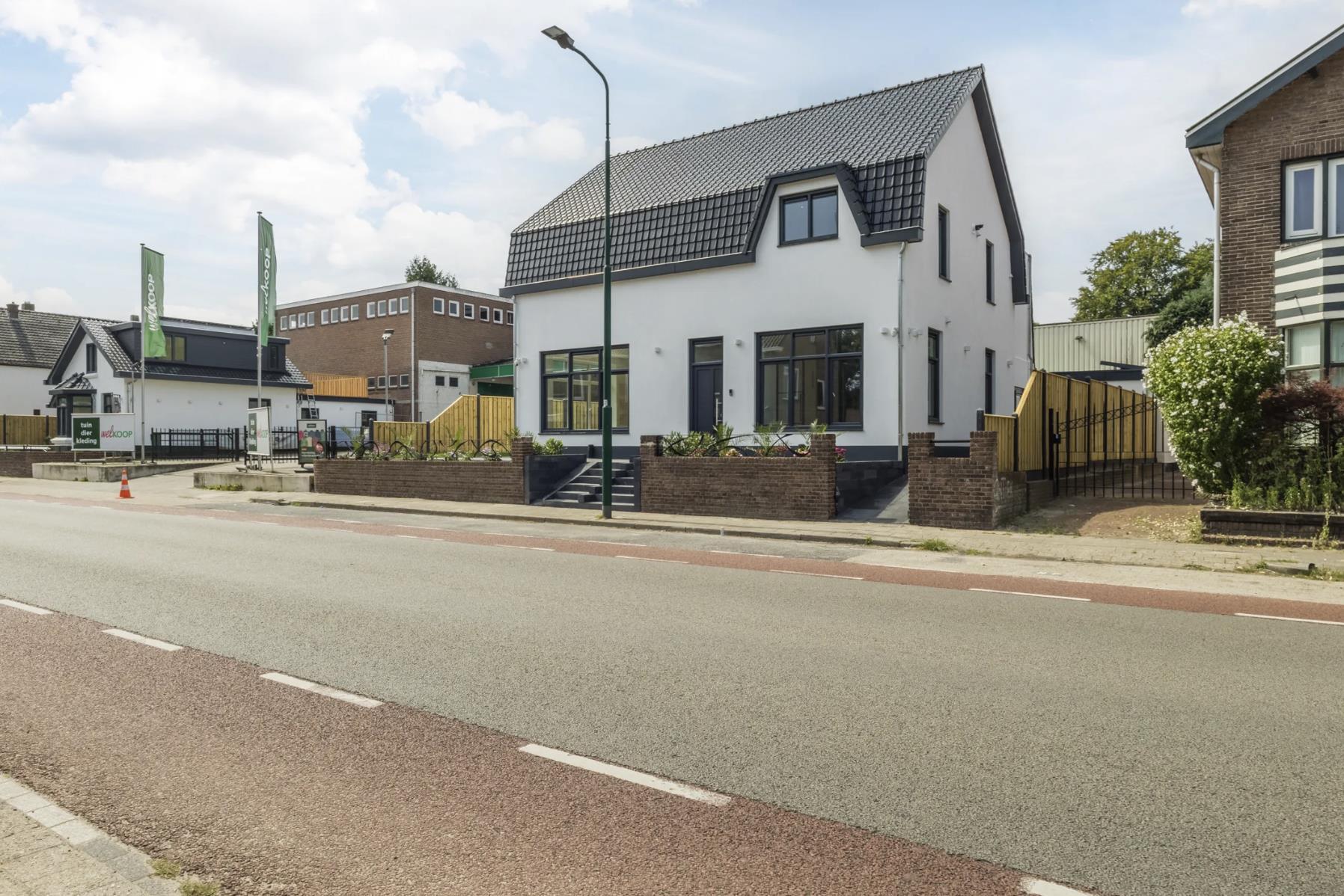 show all photos of Torenstraat