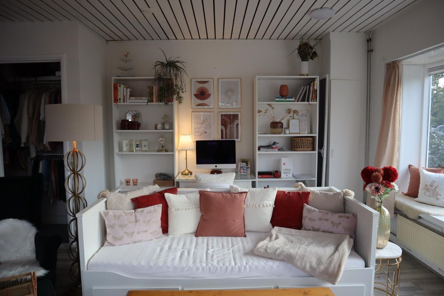 show all photos of Goudsbloemstraat