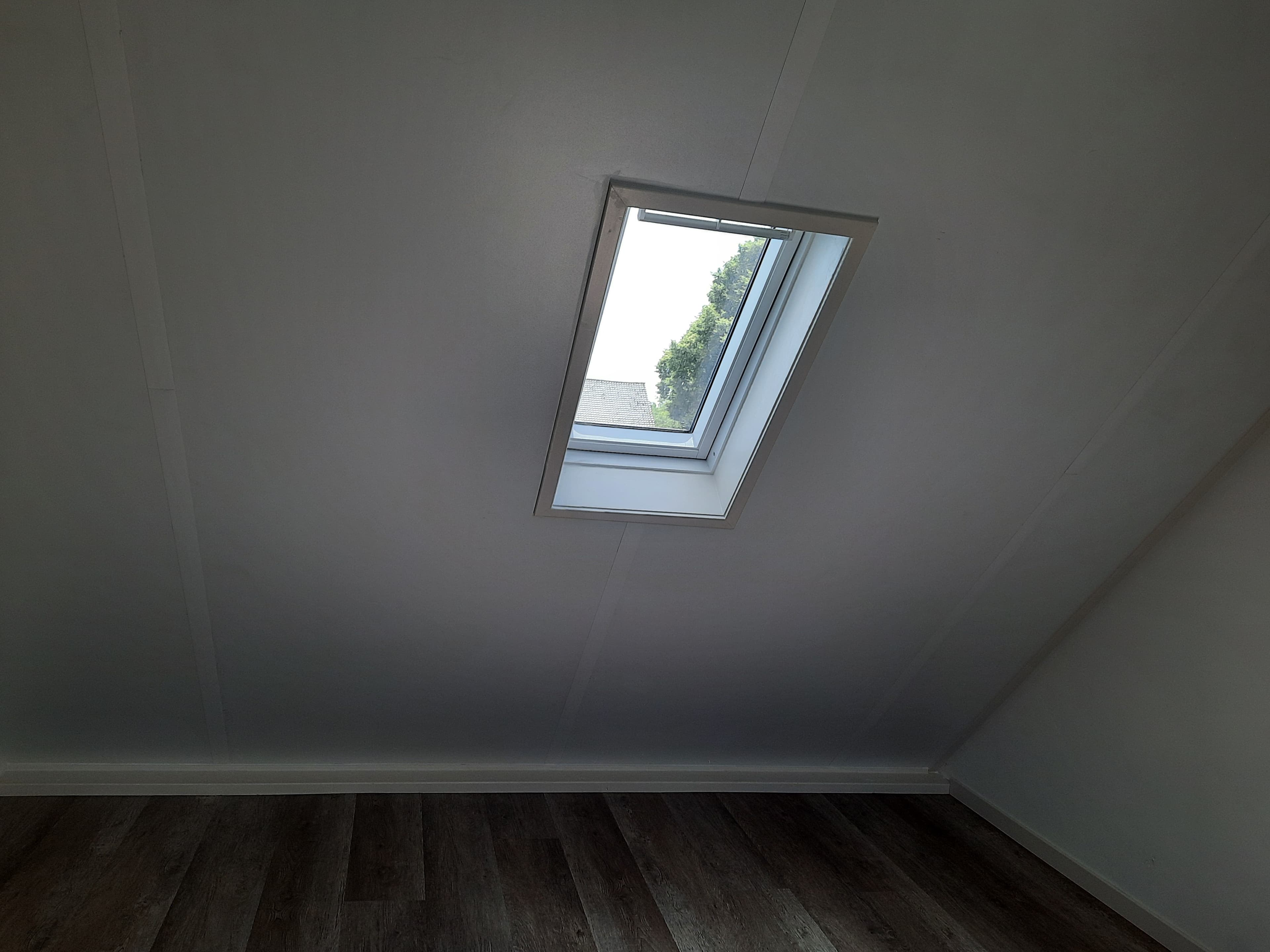 show all photos of Provincialeweg Oost