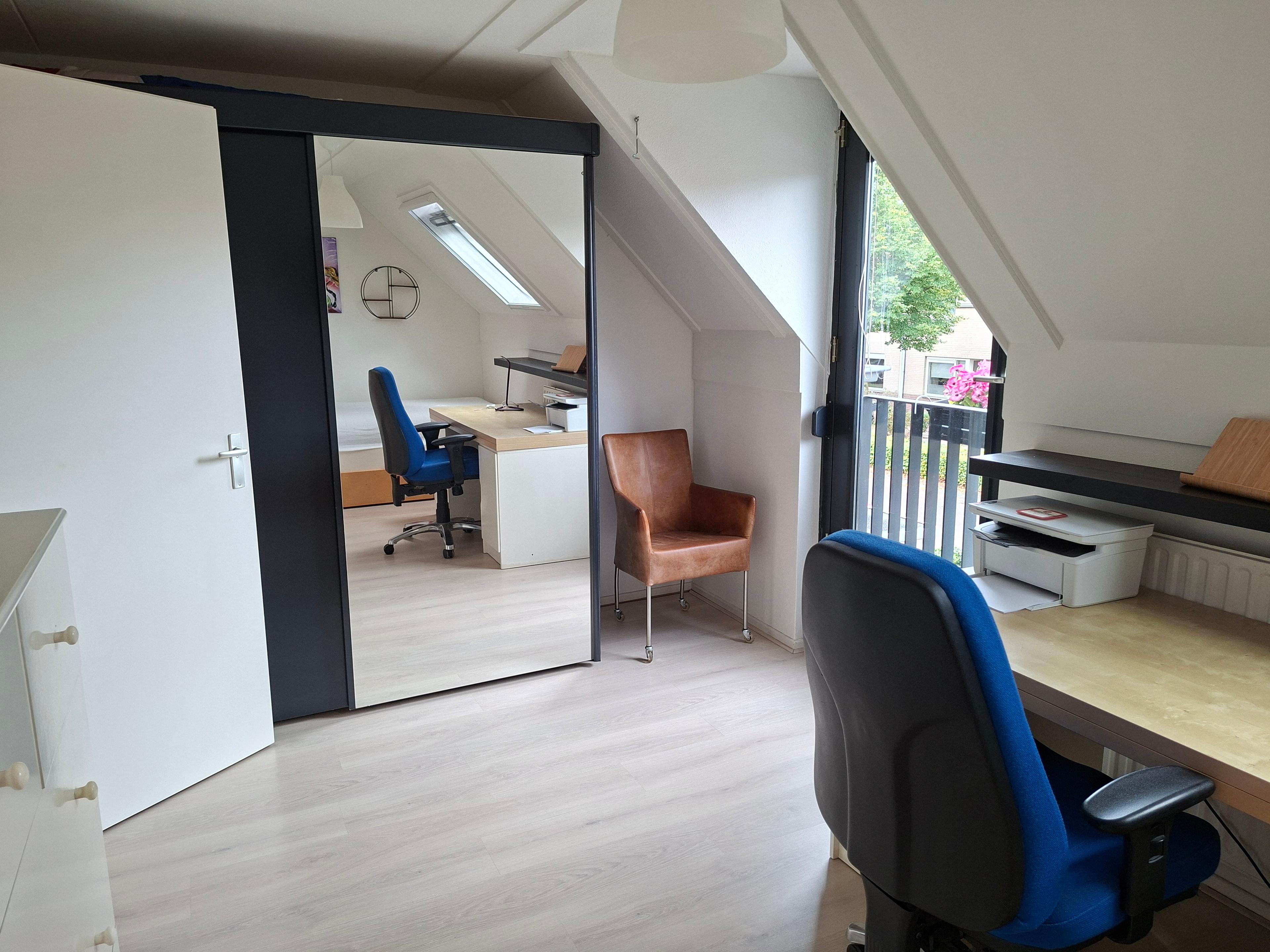 show all photos of Dieze